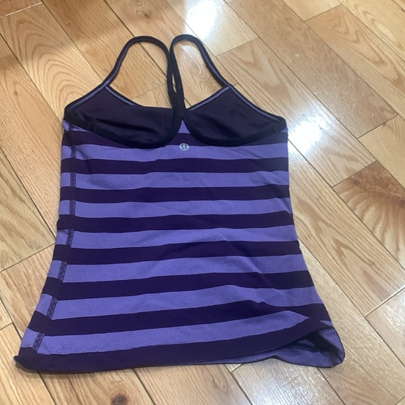 lululemon tank top with a built in sports bra xxs - Picture 2 of 2
